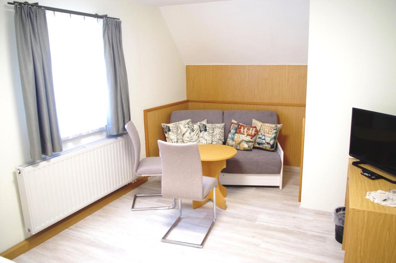 קלינגנתאל Hotel Gasthof Zum Walfisch מראה חיצוני תמונה