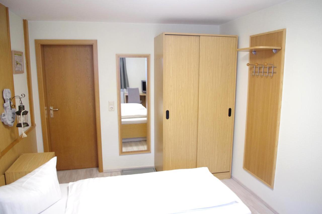 קלינגנתאל Hotel Gasthof Zum Walfisch מראה חיצוני תמונה