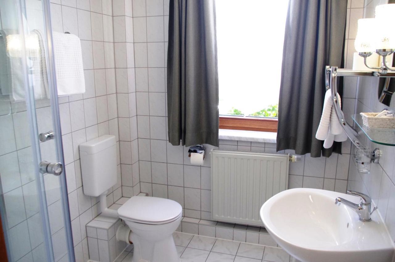 קלינגנתאל Hotel Gasthof Zum Walfisch מראה חיצוני תמונה