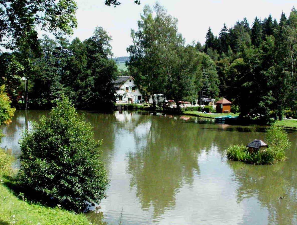 קלינגנתאל Hotel Gasthof Zum Walfisch מראה חיצוני תמונה