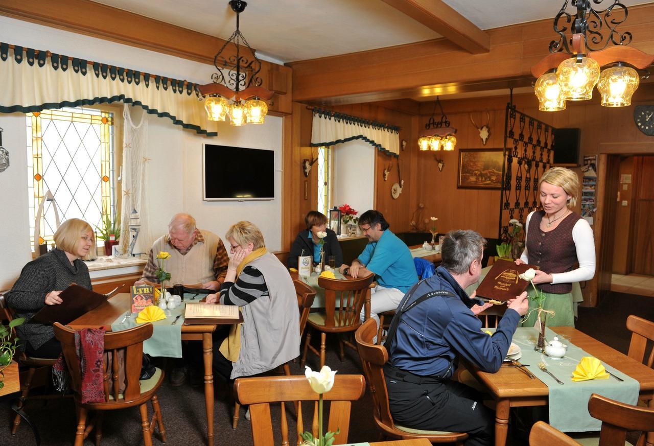 קלינגנתאל Hotel Gasthof Zum Walfisch מראה חיצוני תמונה