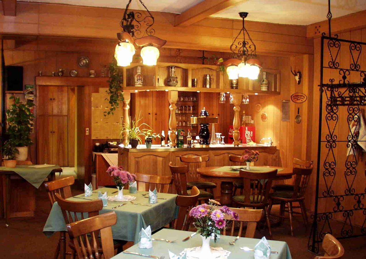 קלינגנתאל Hotel Gasthof Zum Walfisch מראה חיצוני תמונה