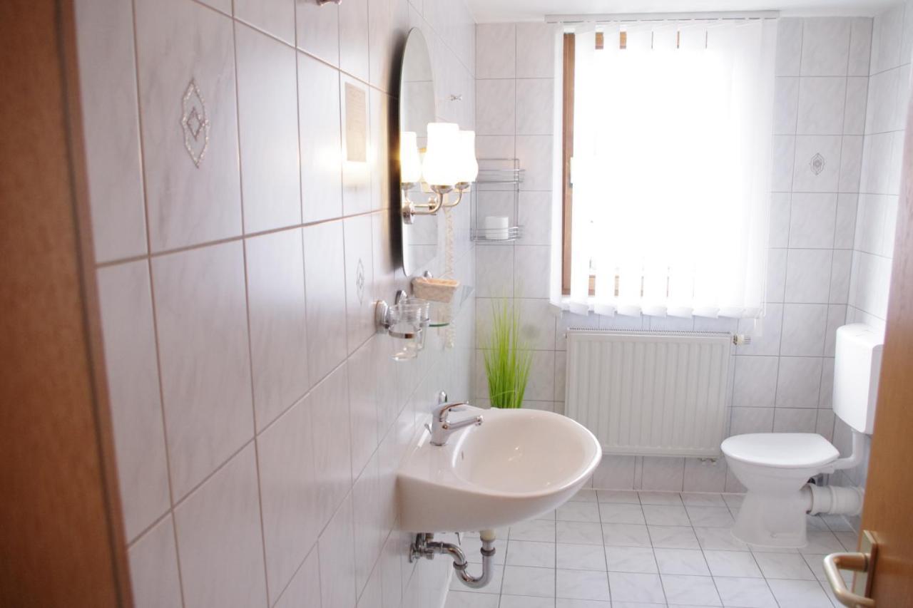 קלינגנתאל Hotel Gasthof Zum Walfisch מראה חיצוני תמונה